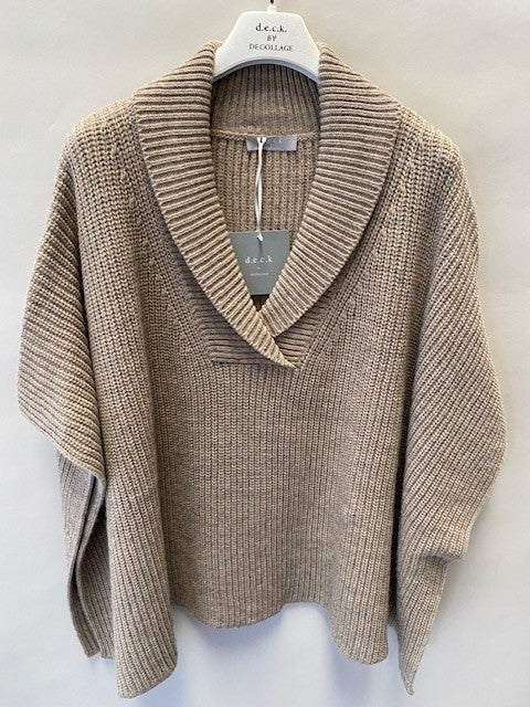 Roll neck pullover knit