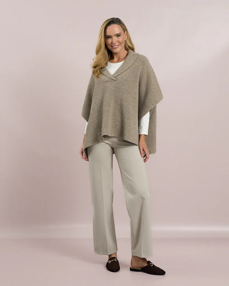 Roll neck pullover knit