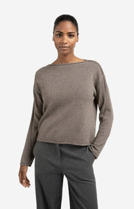 Boat neck sweater with refined decorative seams
