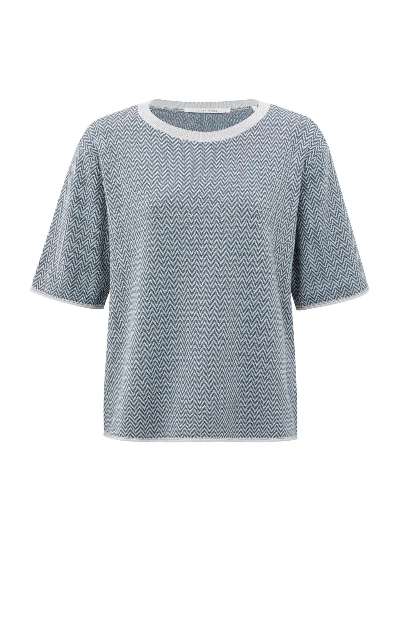 Jacquard knit with zigzag pattern and short sleeves