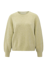 Knitted sweater with ribbed sleeves and round neck